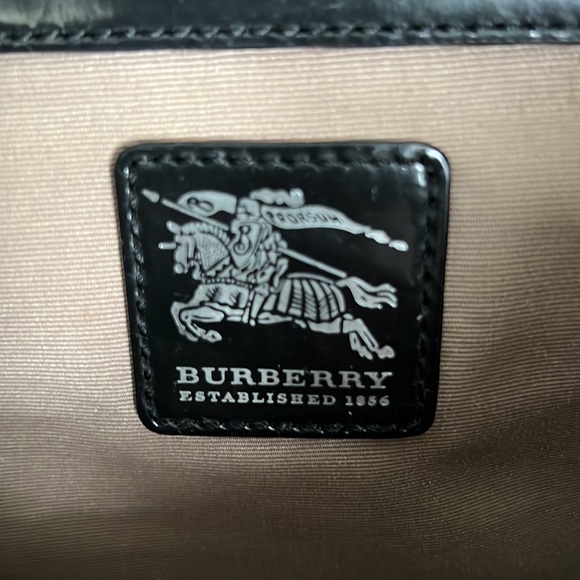 SOLD‼️ Burberry Nova Check Satchel - Picture 9 of 9
